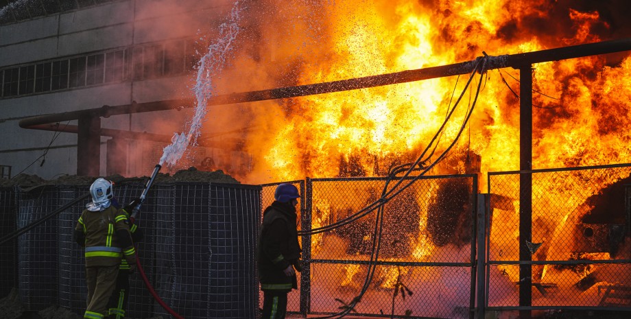 Вночі безпілотники атакували Рівненщину: зруйновано нафтобазу
