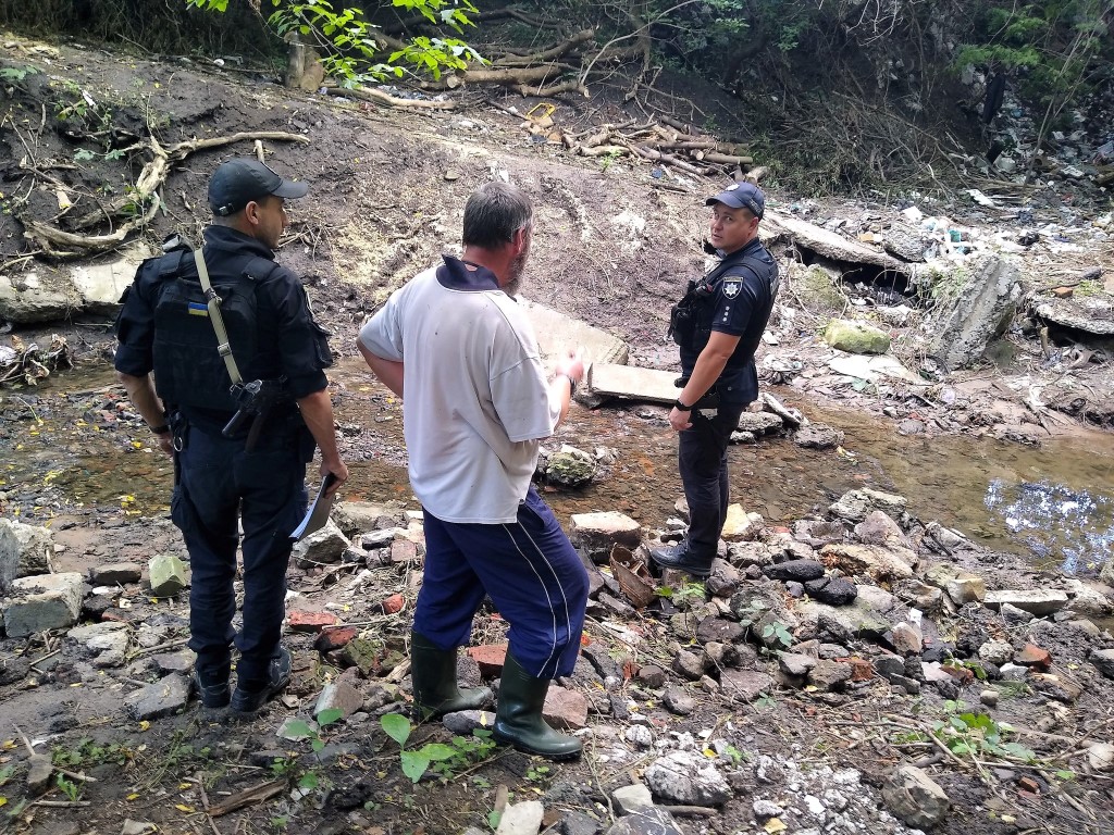 Екоактивісти, які намагаються врятувати річку Жихорець, написали заяву у поліцію