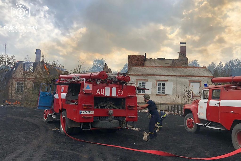 Чугуївський район: у селі Графське ліквідована пожежа на площі 6 гектарів