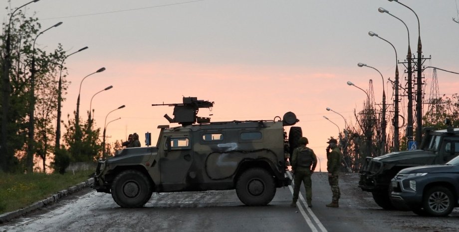 Вояки рф намагаються окупувати частину Харківщини та наступають під Бахмутом