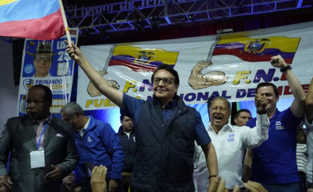 В Еквадорі вбили кандидата у президенти під час передвиборчого мітингу