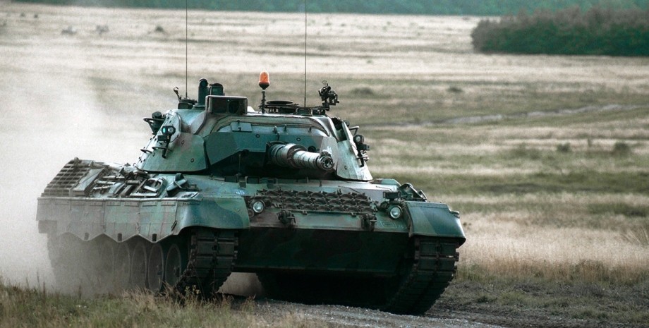 50 танків Leopard 1 відправлять в Україну: невідома країна викупила їх у Бельгії
