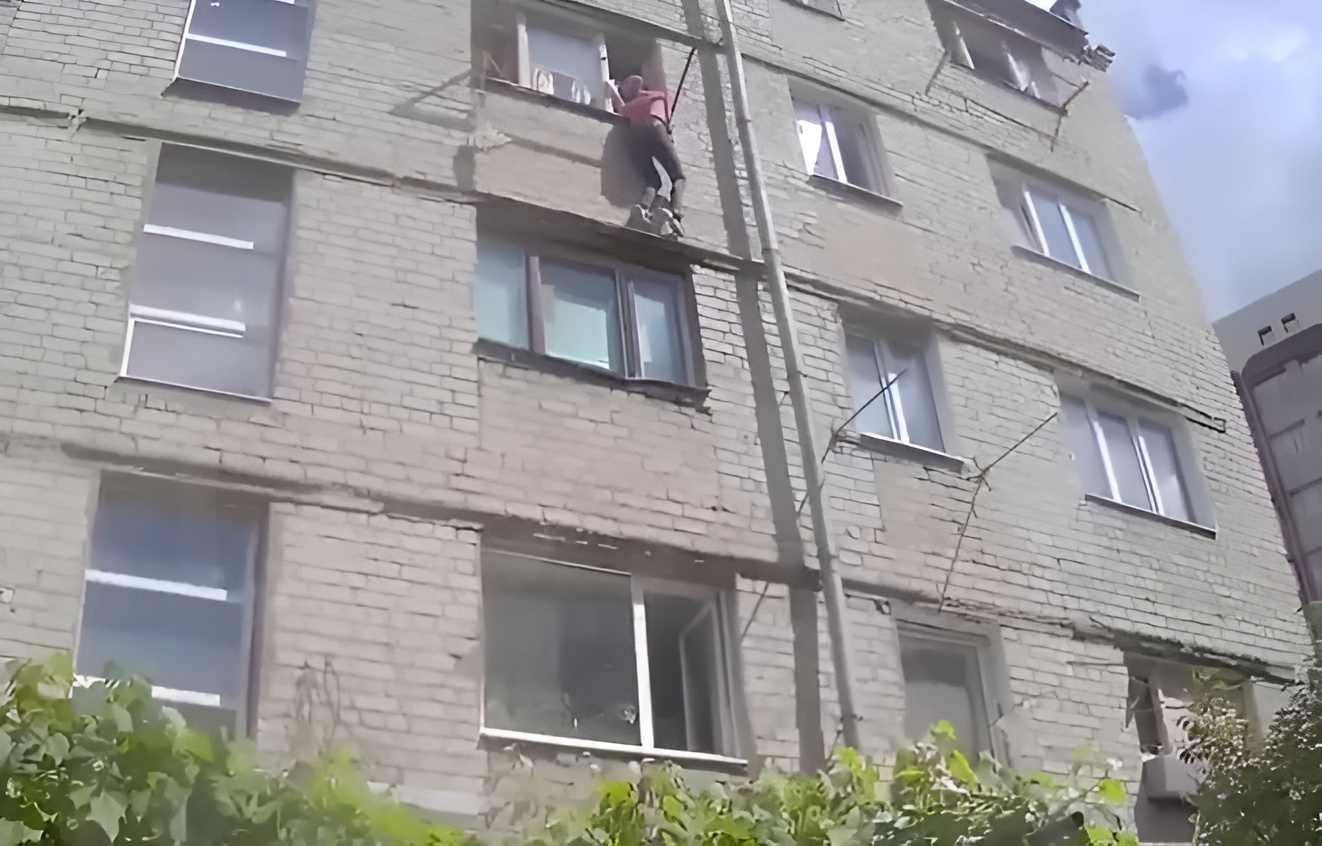 Харківські патрульні врятували жінку від самогубства