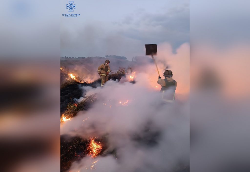 Після обстрілу в Куп’янському районі загорілося поле