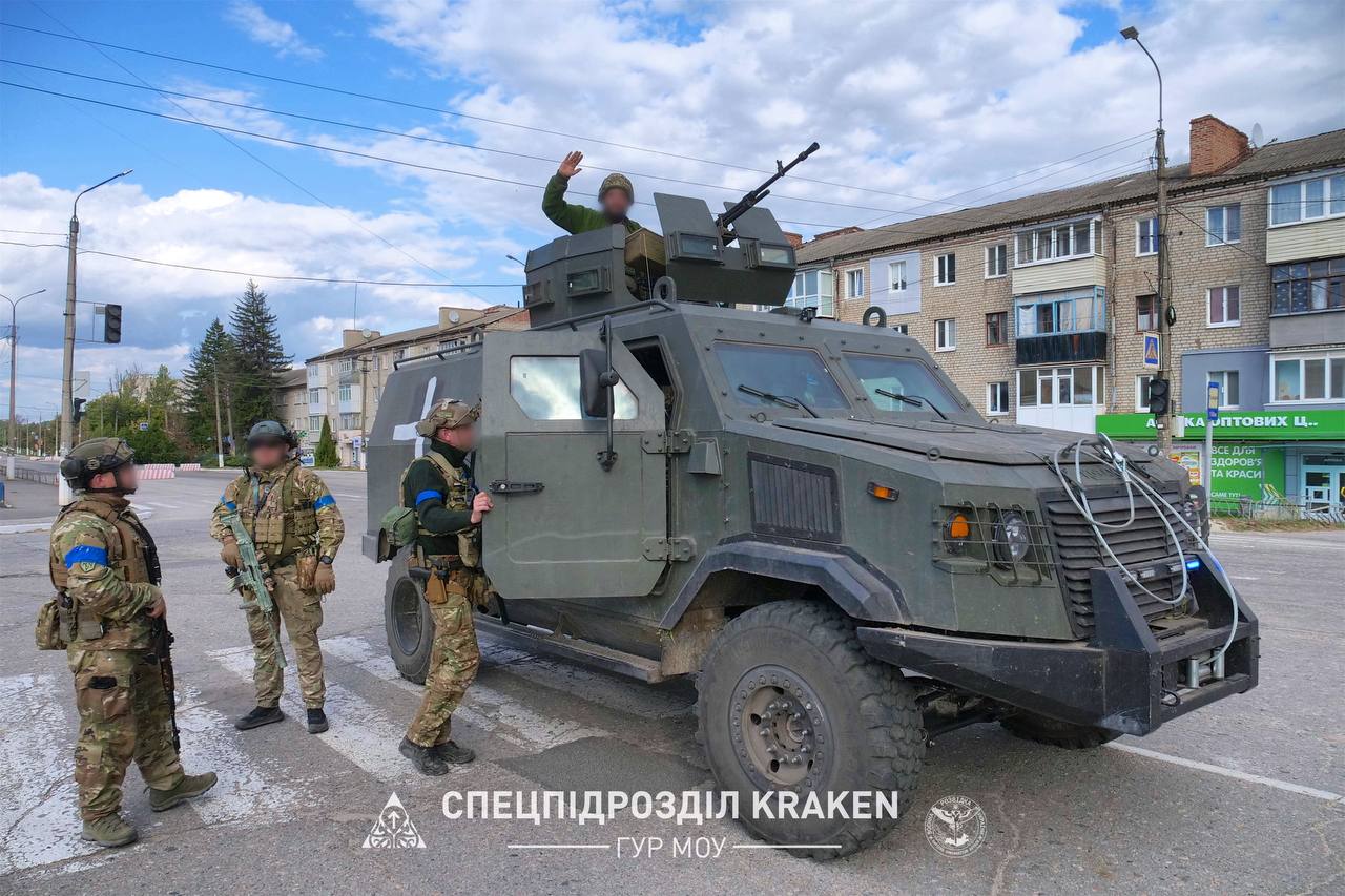Спецпідрозділ KRAKEN показав, як звільняли Балаклію на Харківщині рік тому (відео)