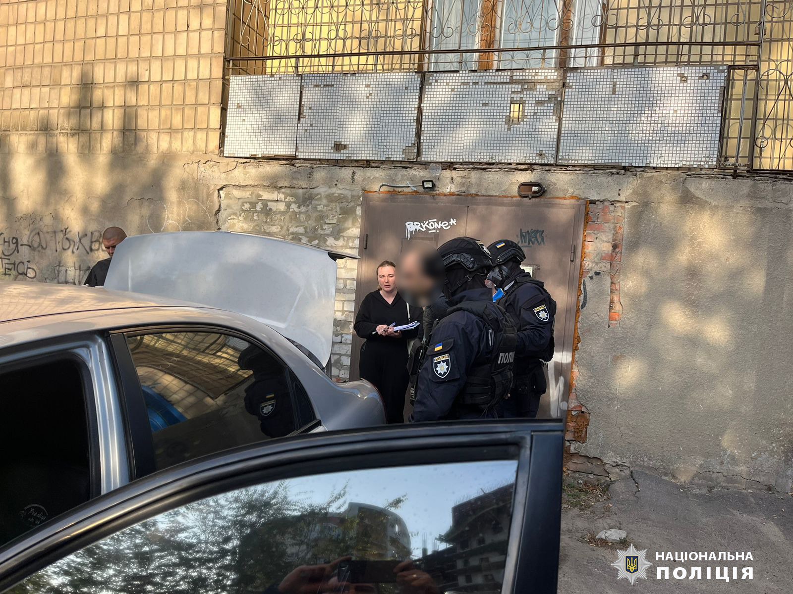 У Харкові оперативники затримали раніше судимого чоловіка за крадіжку з авто