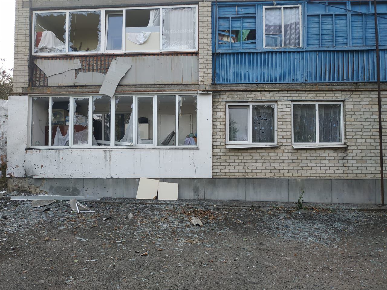 Пообідні окупанти обстріляли Харківщину: пошкоджено будинки