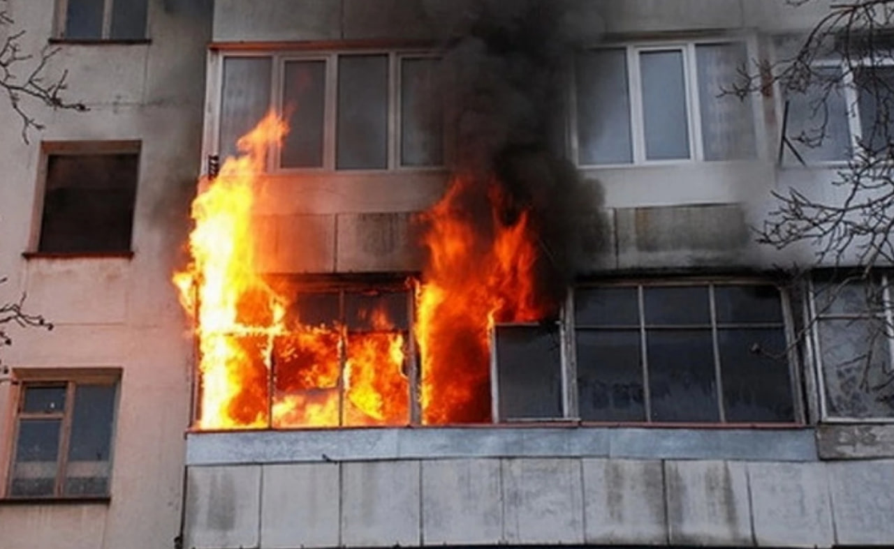 Пожежа в багатоповерхівці у Харкові: врятовано літню жінку