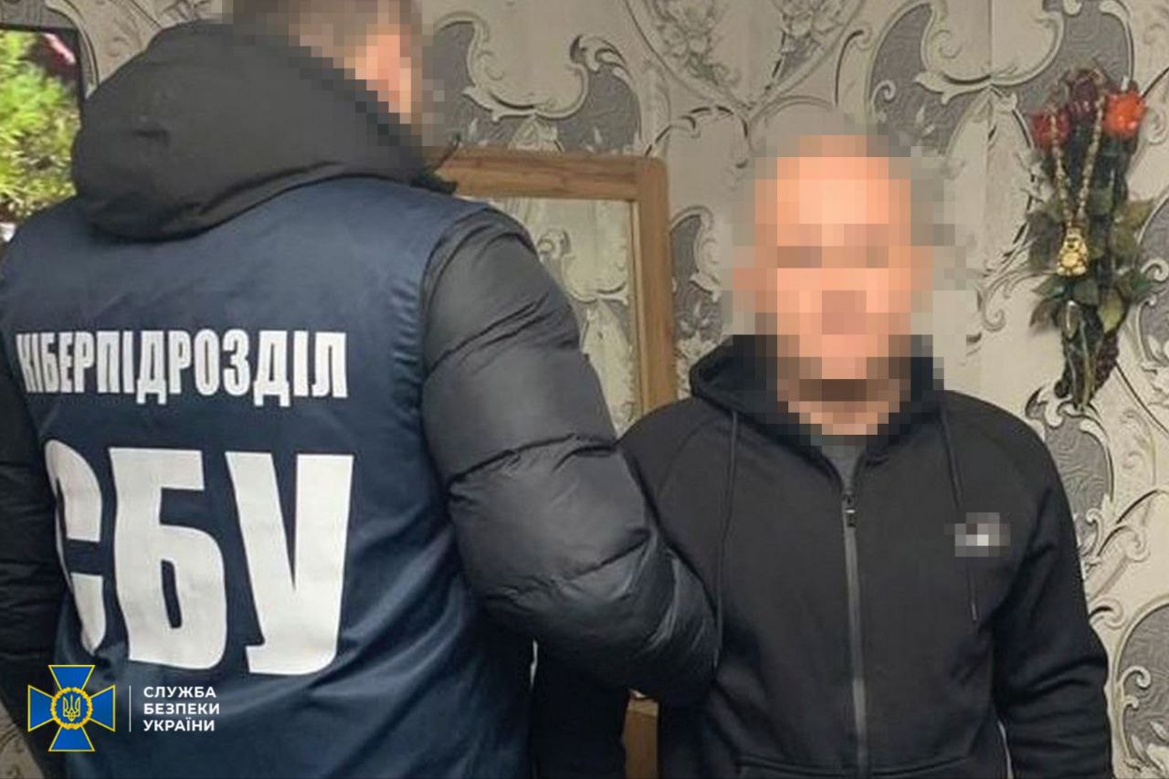 СБУ ліквідувала у вінницькій тюрмі підпільний кол-центр, який обкрадав клієнтів українського банку