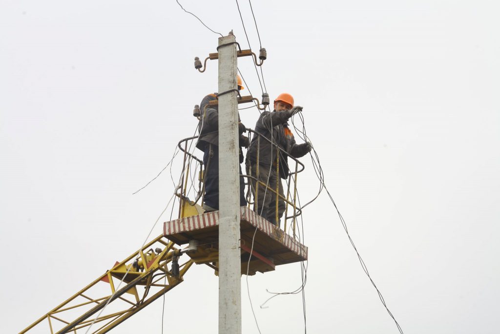 На Куп’янщині  відновлюють електропостачання після обстрілів