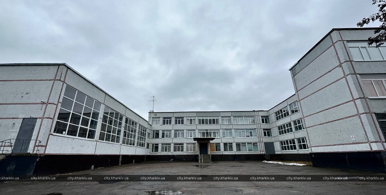 В Харкові на Салтівці ремонтують гімназію