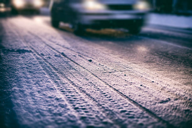 Мокрий сніг та ожеледиця на дорогах: прогноз по Харкову на 24 листопада