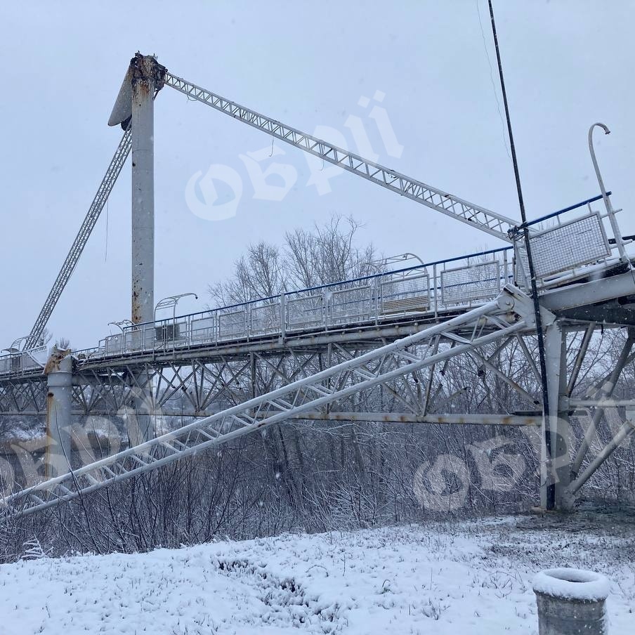 В Ізюмі на Харківщині впала опора мосту, пошкодженого ворожими обстрілами