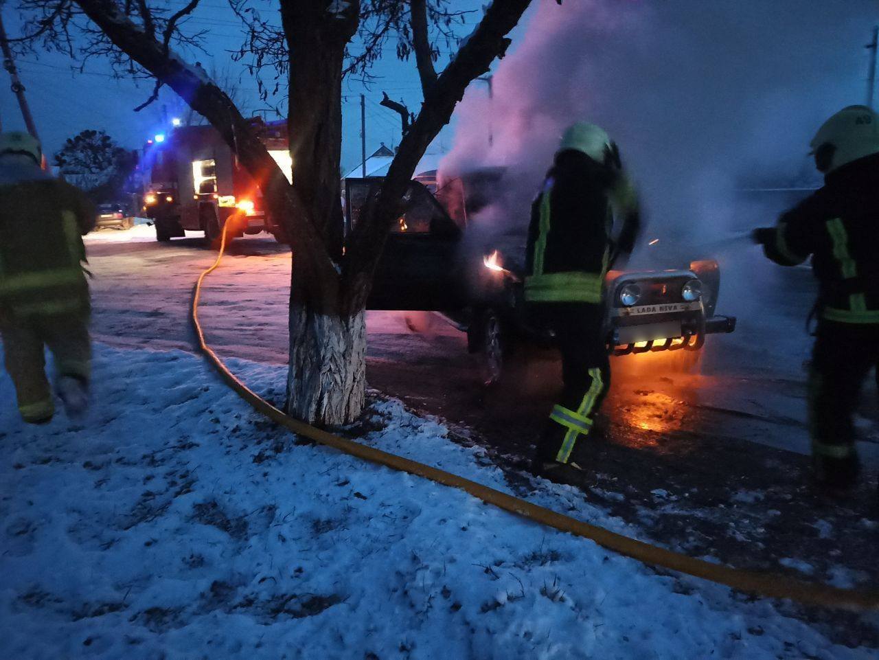 За добу в Харківському районі згоріли три автівки