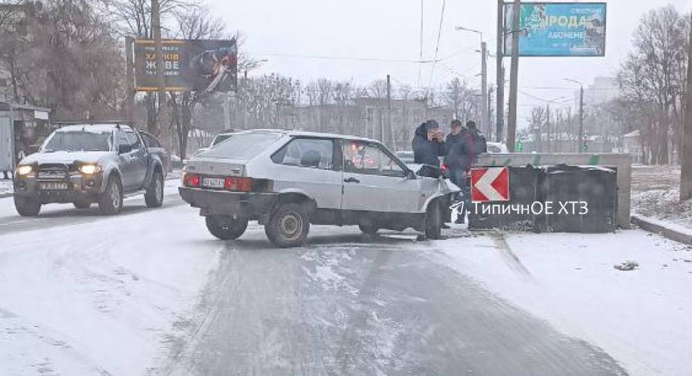 Аварійний четвер у Харкові: ДТП фіксують по всьому місту