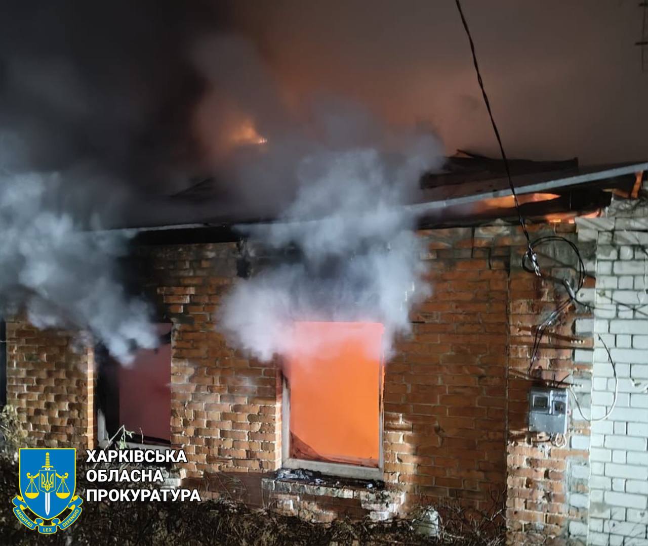 Наслідки обстрілів Куп’янського району: пошкоджено будинки, транспорт, є поранені