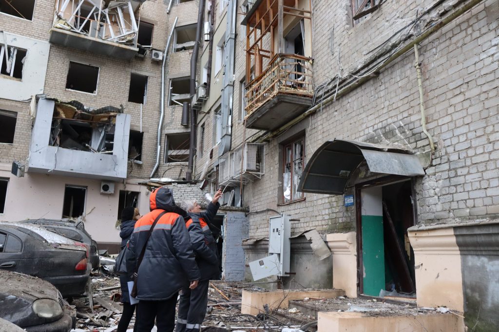 Терехов звернувся до харків’ян, які залишилися без житла внаслідок ракетного удару 2 січня