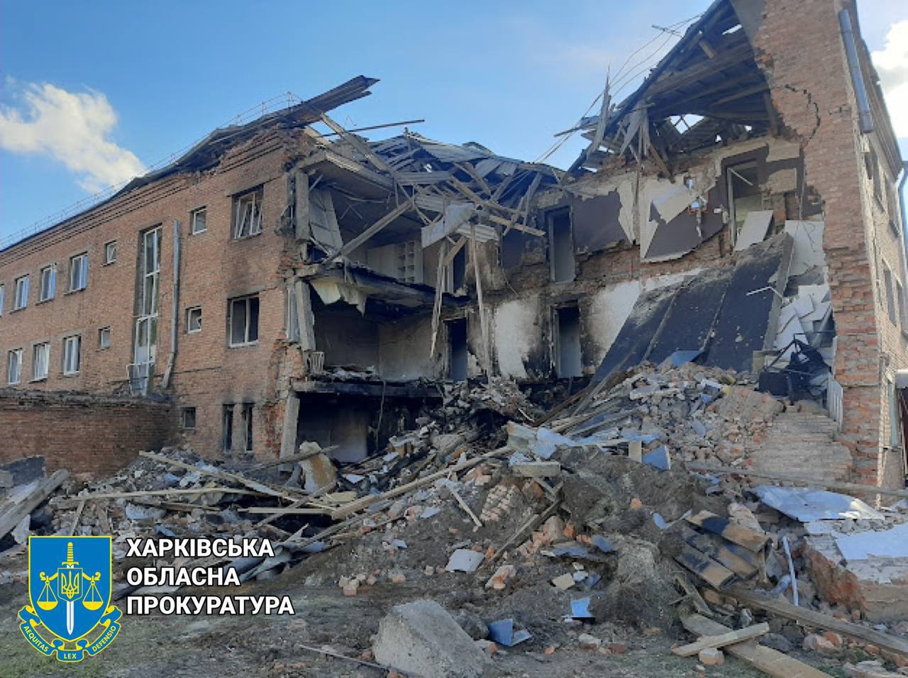 На Харківщині бухгалтерка зруйнованого росіянами ліцею завищила ціну ремонту на 1,5 млн грн