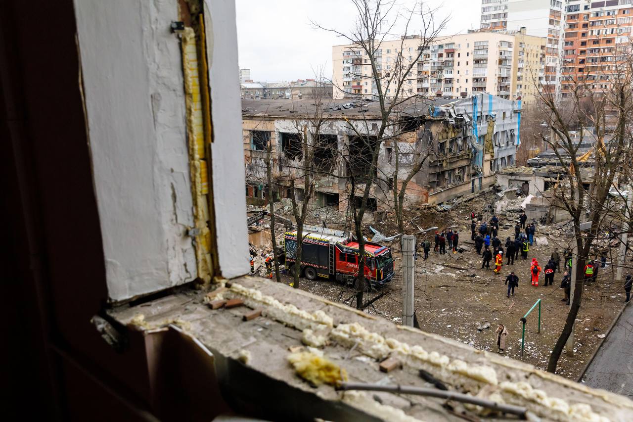 У медзакладах Харківщини залишаються 16 постраждалих внаслідок обстрілу 2 січня