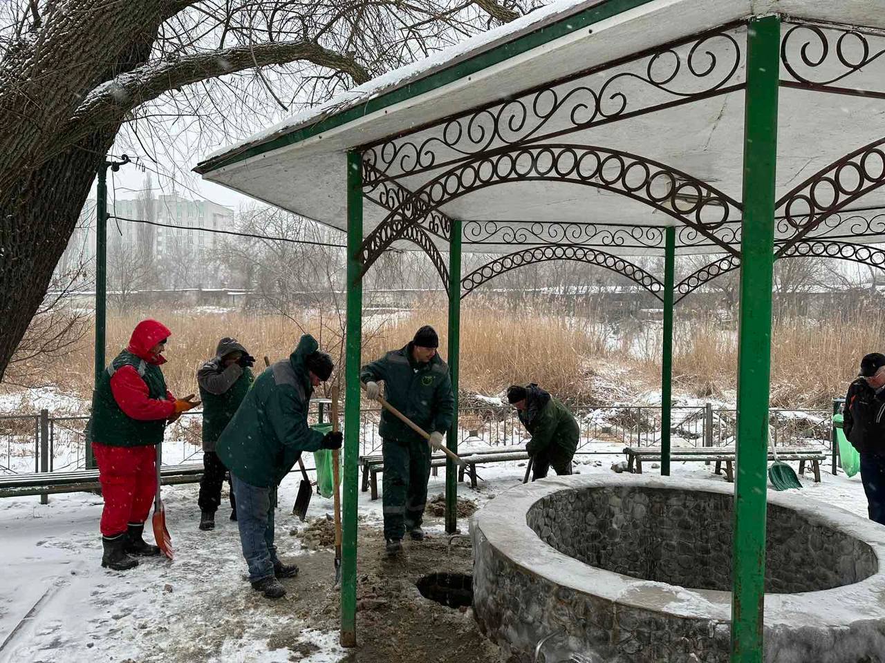 У Харкові понад 2000 комунальників прибирають сніг