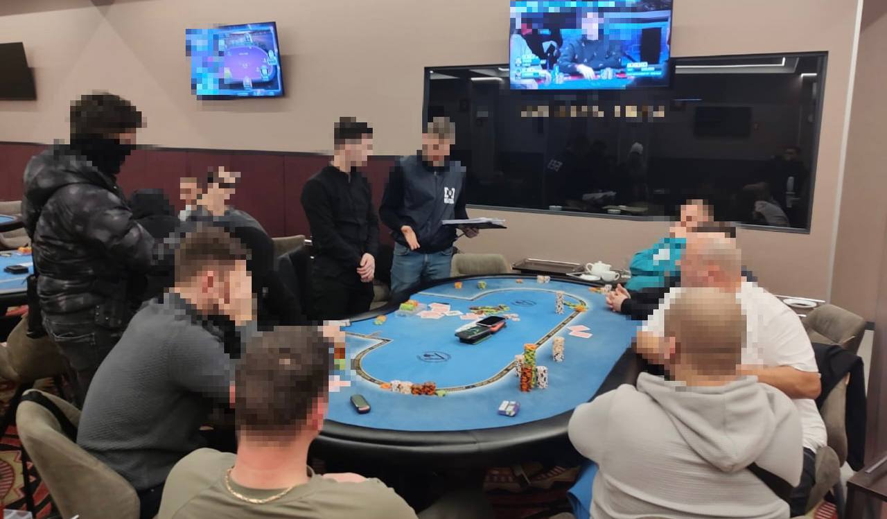 У Харкові «накрили» нелегальні покерні клуби
