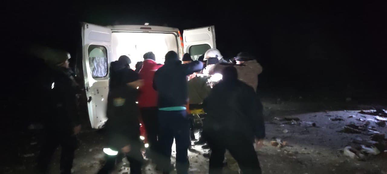 Внаслідок влучання авіабомби в автівку на Харківщині загинули троє людей