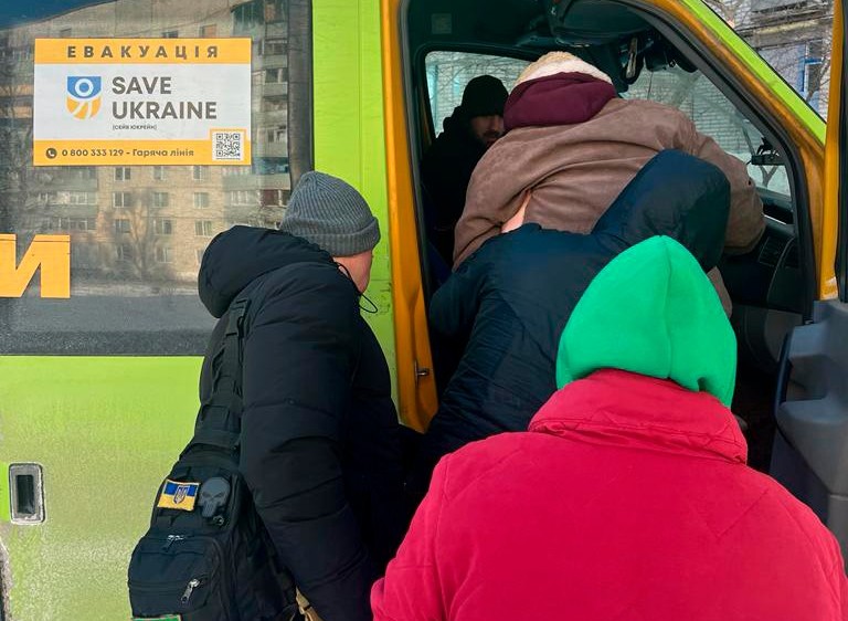 До евакуації цивільного населення на Харківщині залучено понад 40 волонтерських організацій