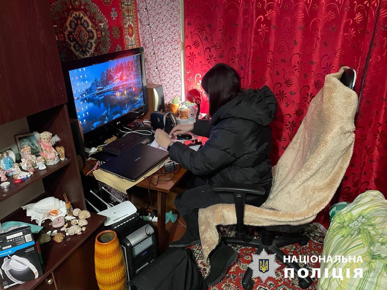 На Харківщині за зберігання дитячої порнографії затримали чоловіка
