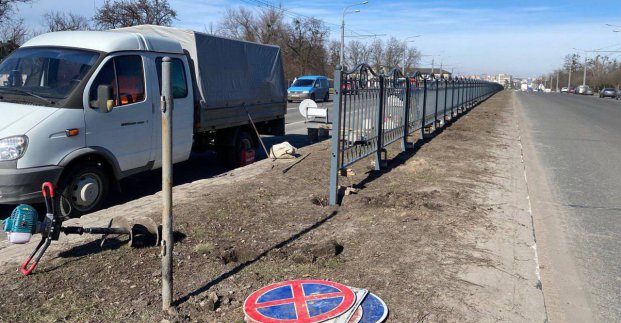 Окупиться за три роки: Терехов прокоментував заміну паркану на проспекті Гагаріна