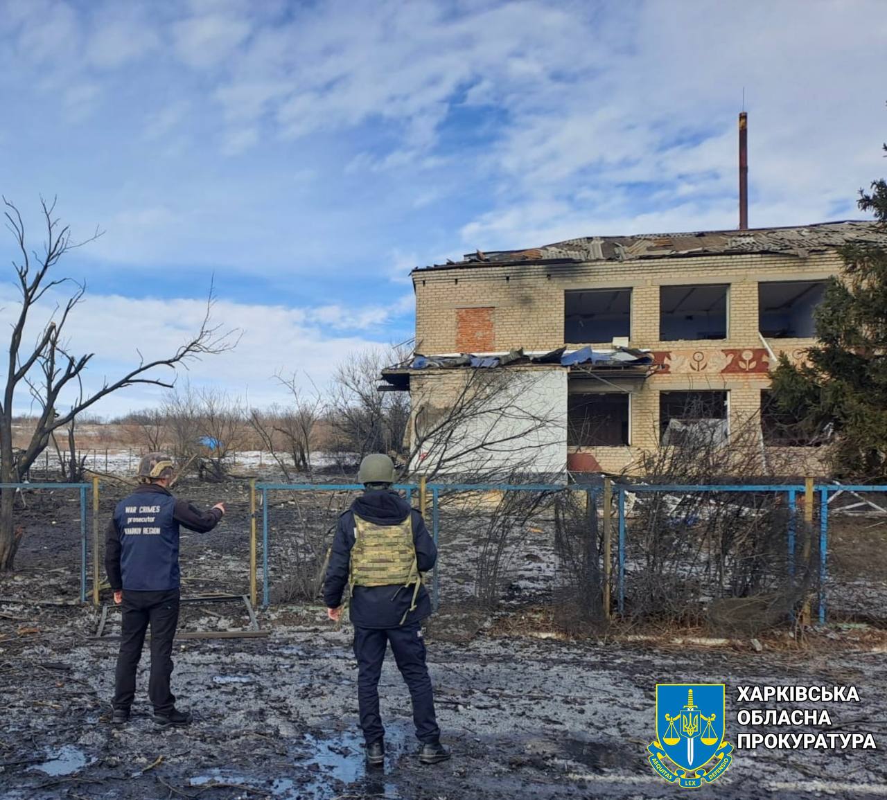 Пошкоджені житлові будинки, дитячий садок, пошта: слідчі показали наслідки обстрілів Харківщини