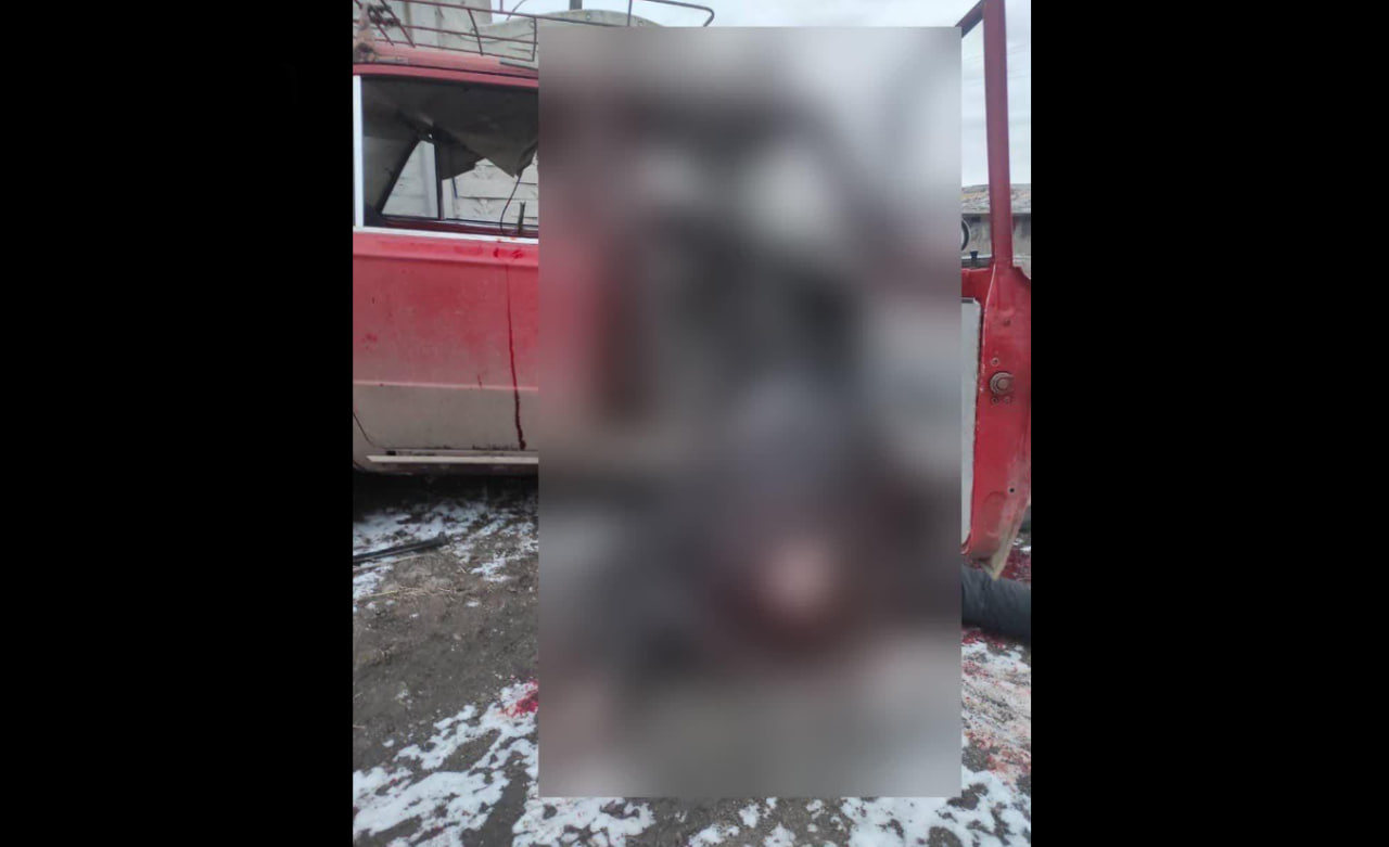 Окупанти вдарили дроном-камікадзе по цивільній автівці на Харківщині: двоє загиблих