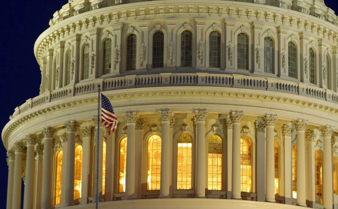 Сенат США показав довгоочікуваний проект закону про допомогу Україні