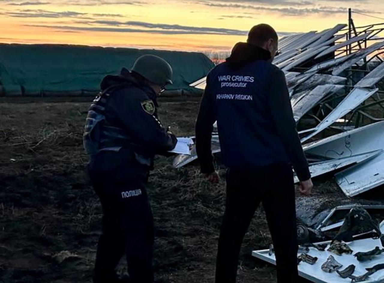 По Харківщині застосували ракету Х-59 та РСЗВ «Ураган»: поранено поліцейського, пошкоджено агропідприємство