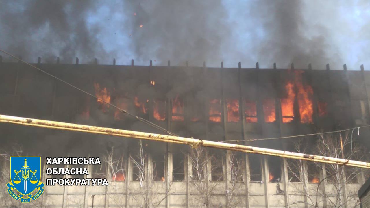 Один загиблий, п’ятеро поранених: прокуратура оновила дані щодо жертв ракетного удару по Харкову (фото, відео)
