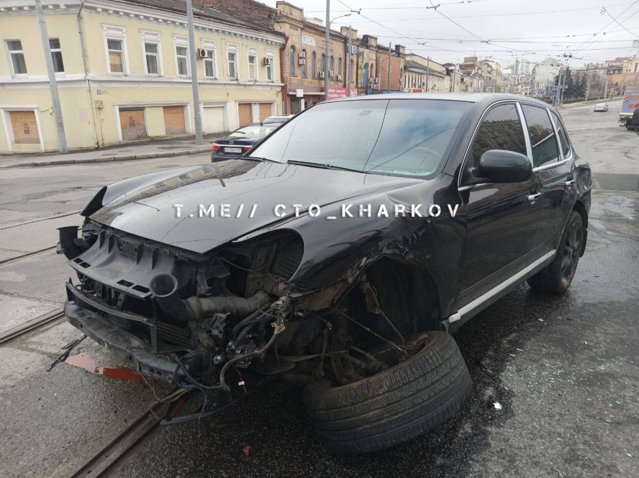 ДТП на мосту в центрі Харкова: постраждав один з пасажирів