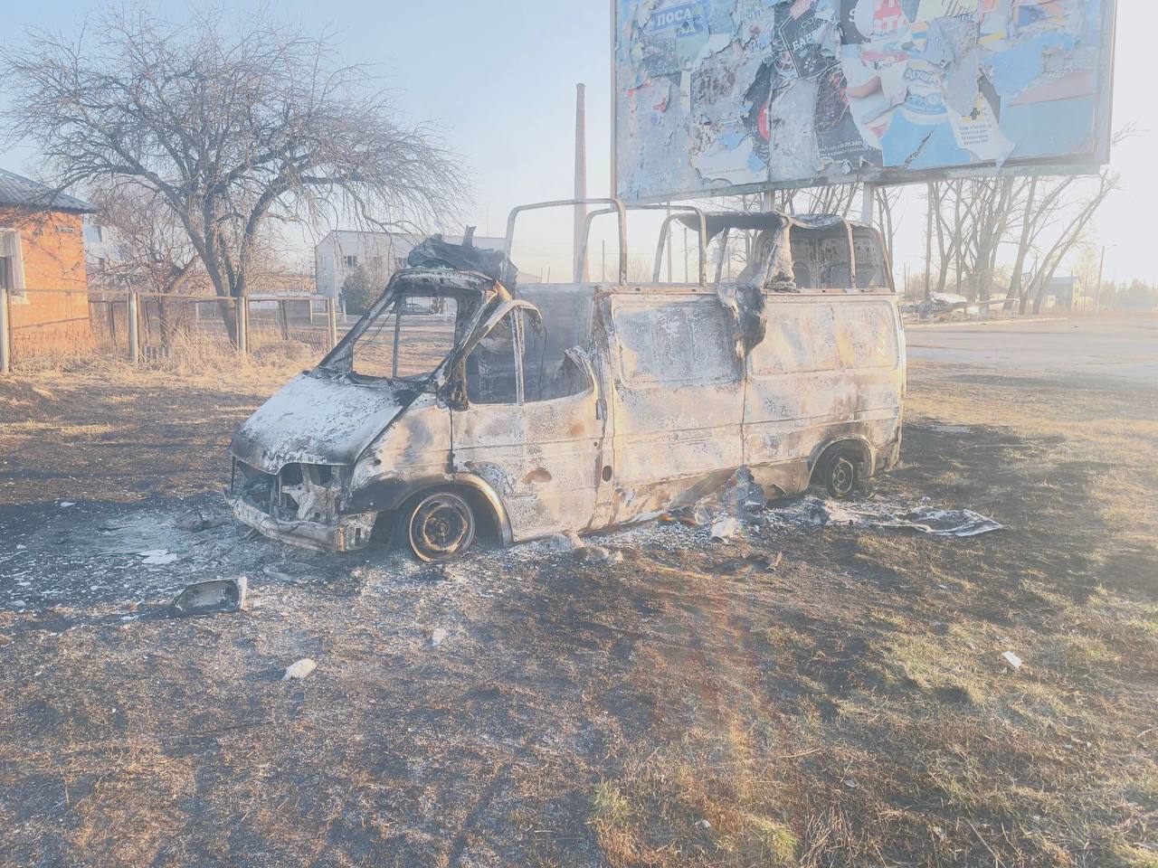 На Харківщині дрон окупантів влучив у цивільне авто: загинуло 2 людей