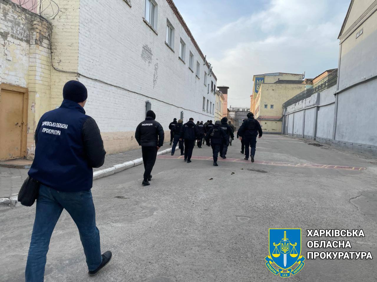 В’язень Харківського СІЗО налагодив канал постачання наркотиків за ґрати