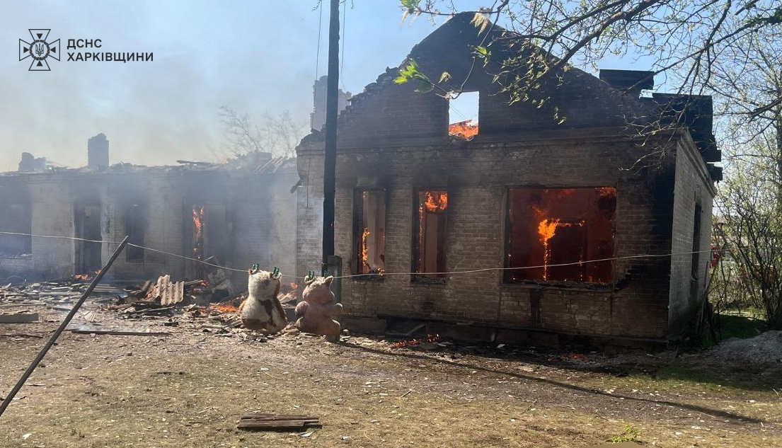 12 пожеж спричинили ворожі обстріли в Харківській області