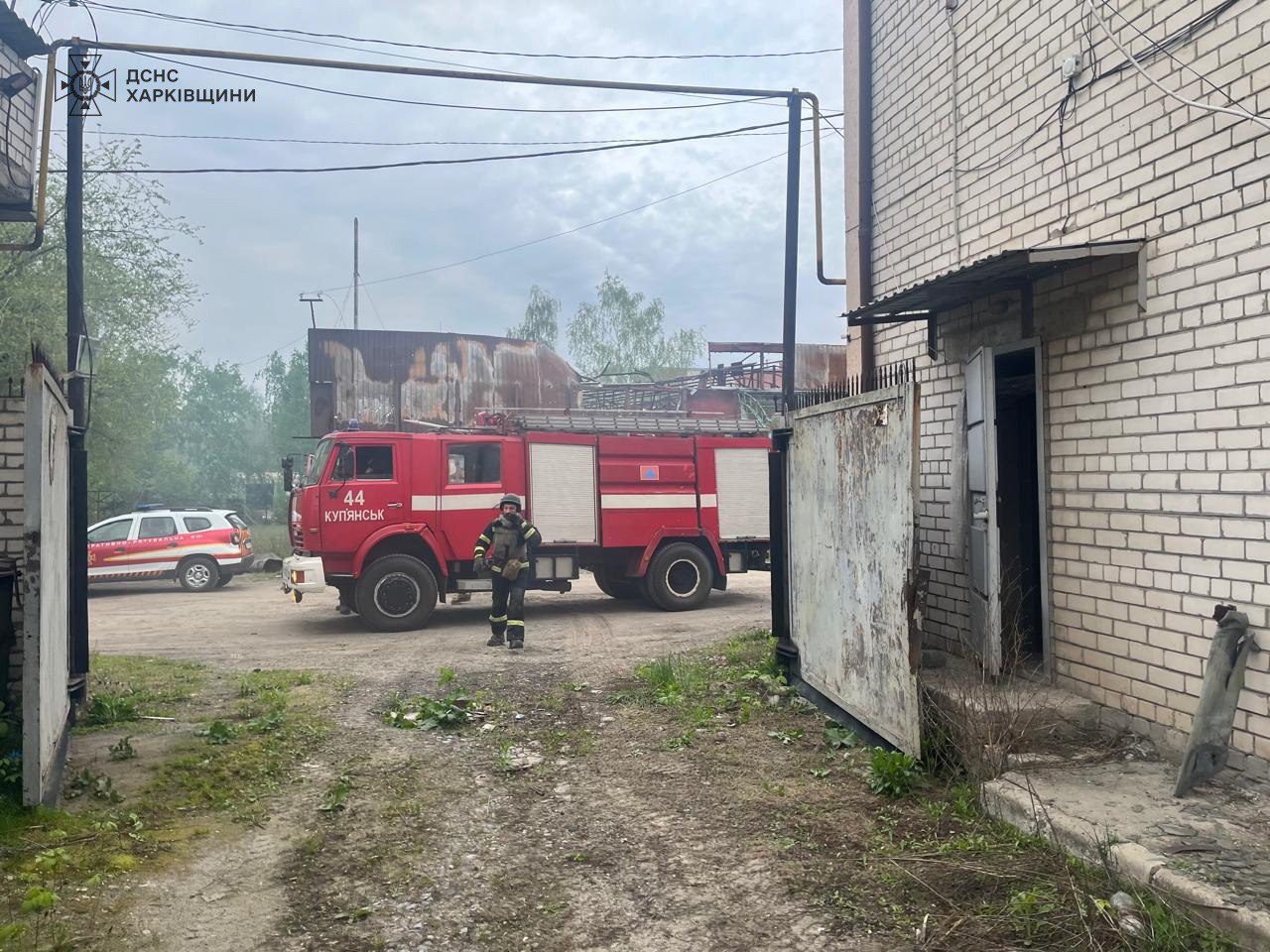 Рятувальники ліквідували пожежу після артобстрілу Куп’янська