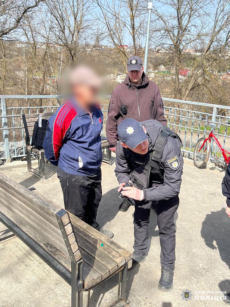 На Харківщині піймали підозрюваного в розповсюдженні наркотиків