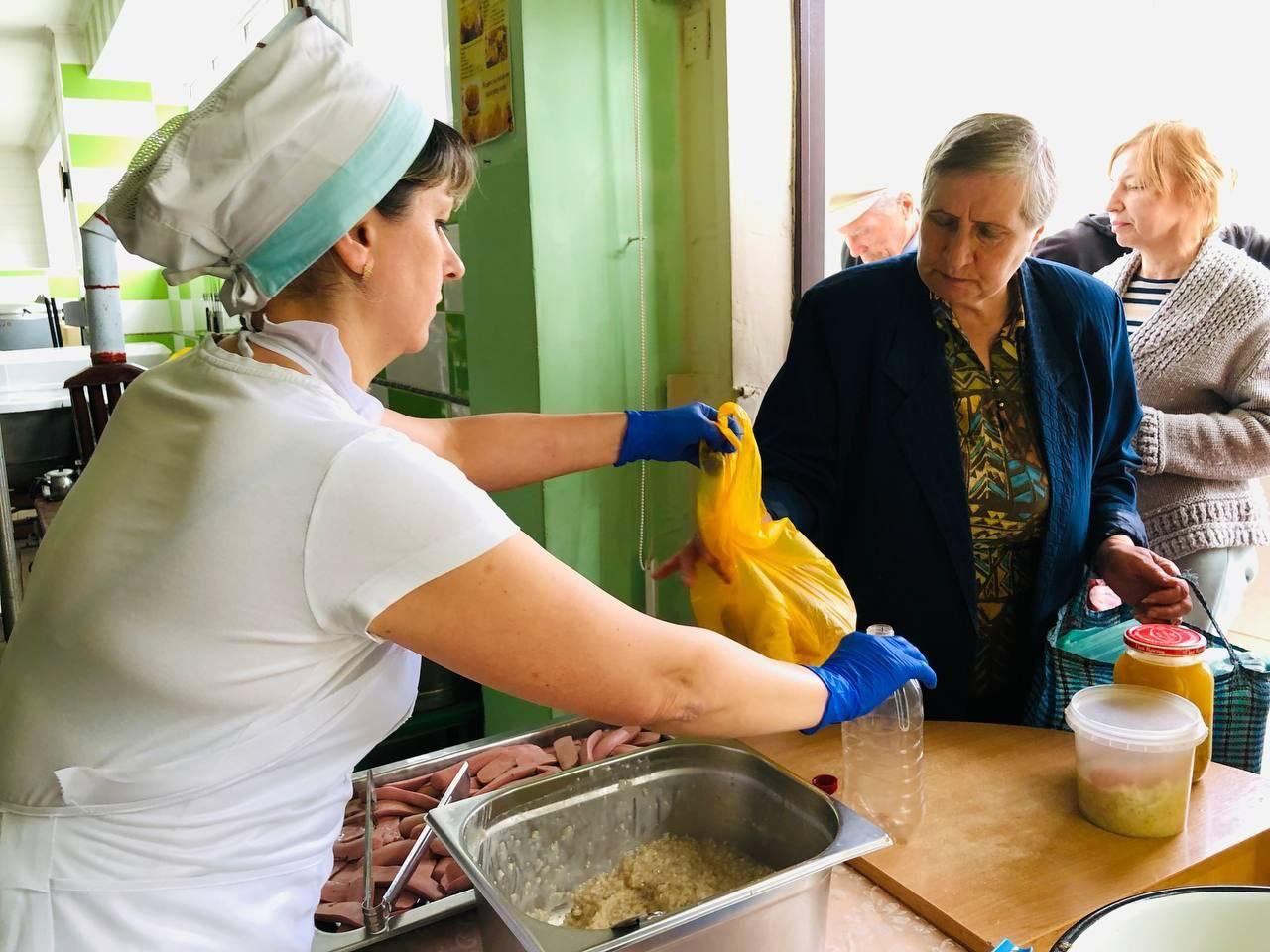 Пункти харчування у Новобаварському районі Харкова працюють навіть у блекаут