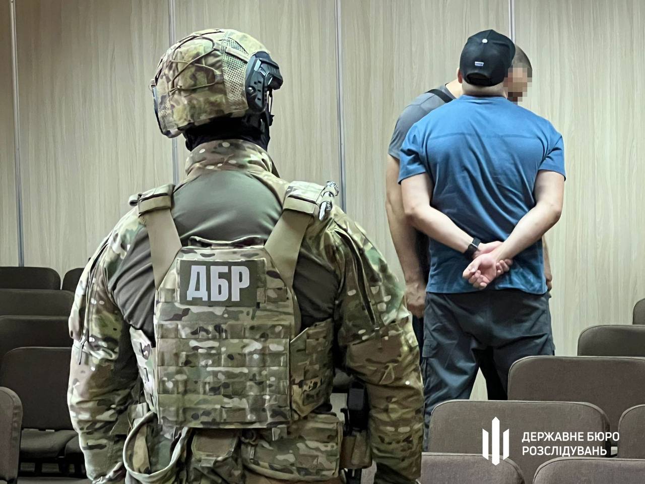 На Харківщині судитимуть правоохоронця: вимагав 100 тис. доларів з підозрюваних у колабораційній діяльності