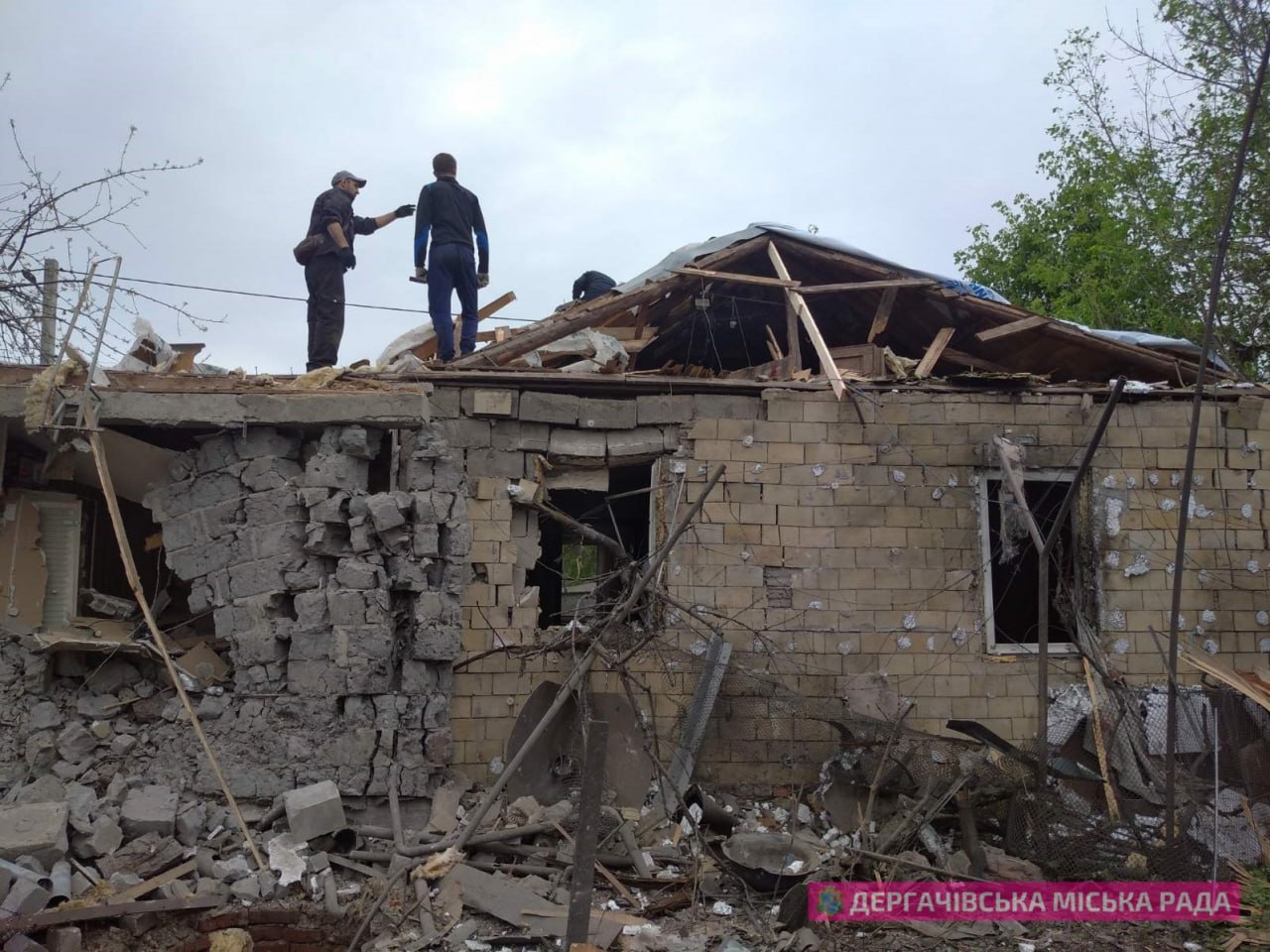 У Дергачах на Харківщині за добу від ударів окупантів пошкоджено 45 будинків