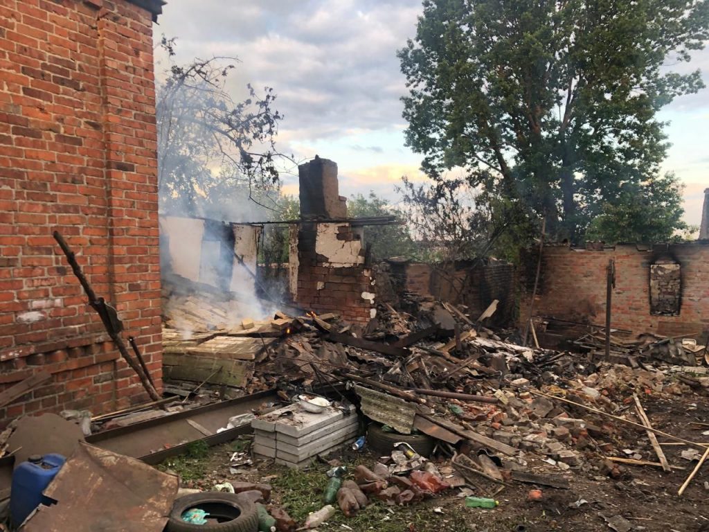 Окупанти обстріляли з артилерії село біля кордону з рф на Харківщині 5