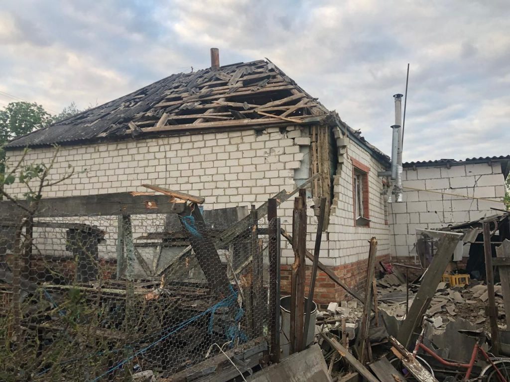 Окупанти обстріляли з артилерії село біля кордону з рф на Харківщині 13