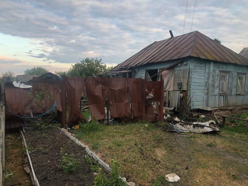 Окупанти обстріляли з артилерії село біля кордону з рф на Харківщині 9