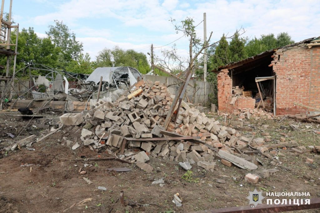 Протягом доби окупанти двічі били по Харкову: шестеро постраждалих 13
