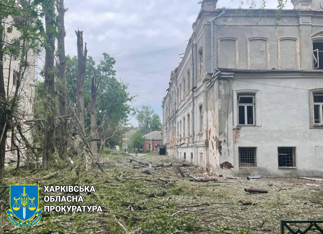 П’ятеро людей постраждали внаслідок ударів по Малій Данилівці та Куп’янську