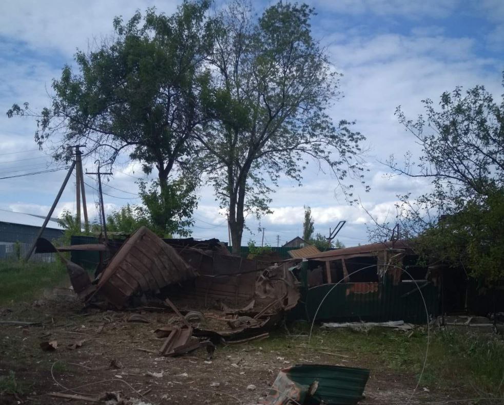 Окупанти вдарили з артилерії по прикордонному селу на Харківщині