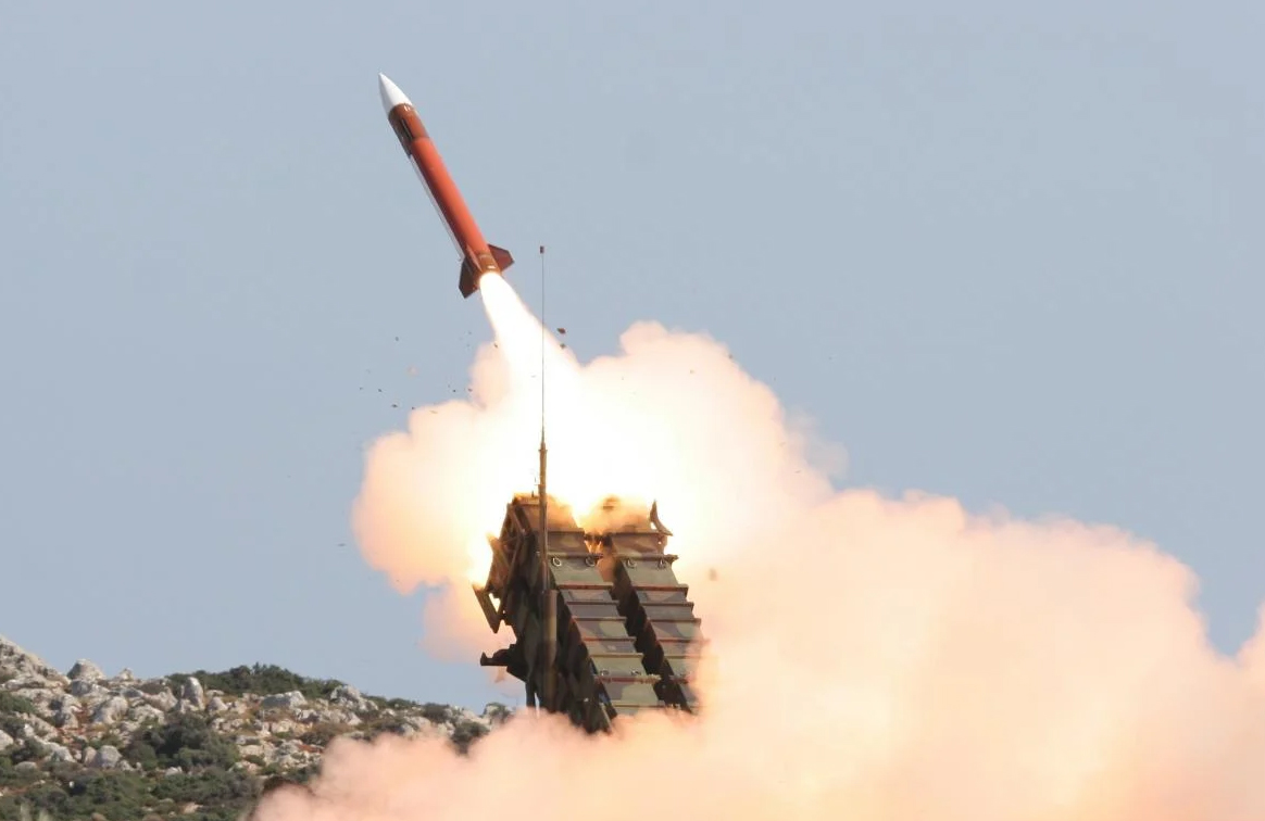 Україна вже отримала ракети до ЗРК Patriot – міністр оборони Іспанії